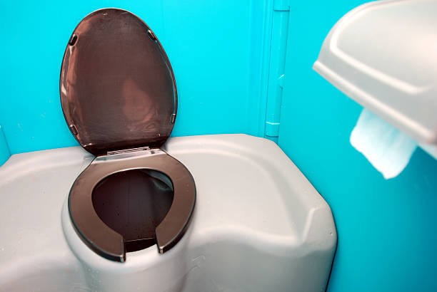 Best Luxury portable toilet rental  in Ames, IA